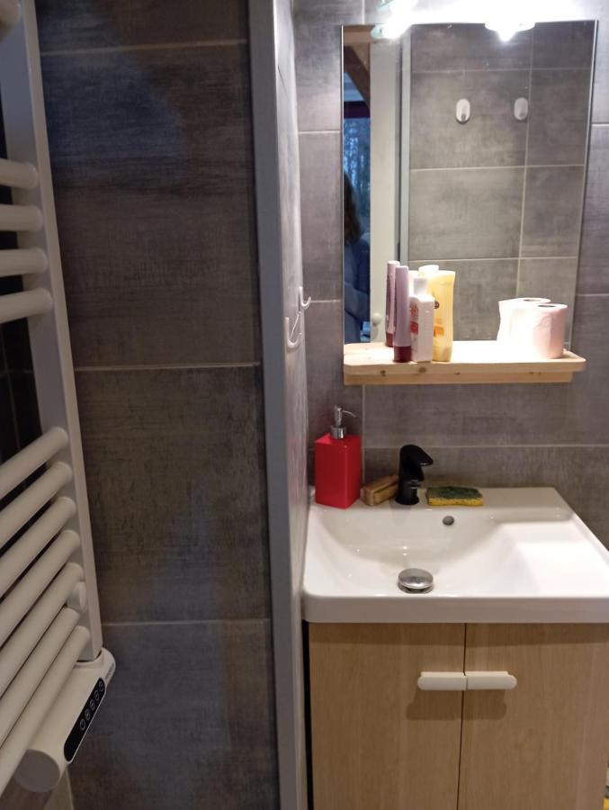 La P'Tite Maison Bois Du Herisson Menetrux-en-Joux Esterno foto