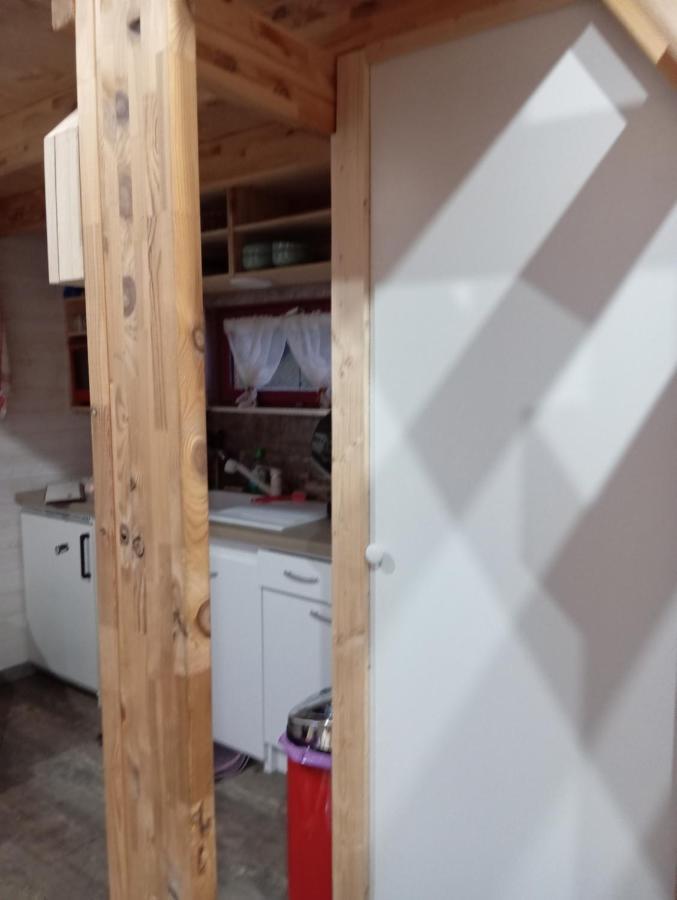 La P'Tite Maison Bois Du Herisson Menetrux-en-Joux Esterno foto