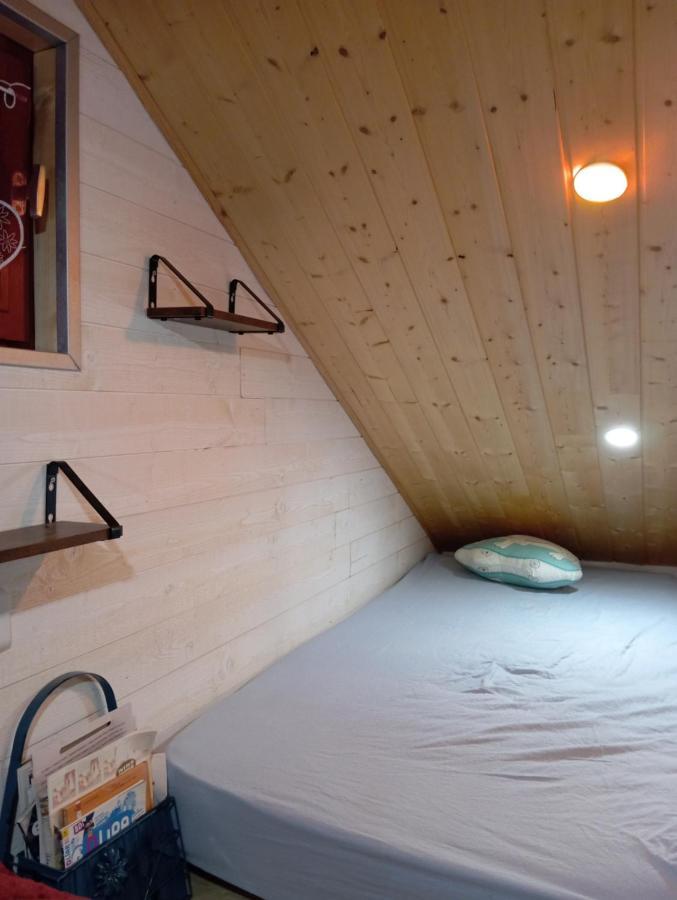 La P'Tite Maison Bois Du Herisson Menetrux-en-Joux Esterno foto