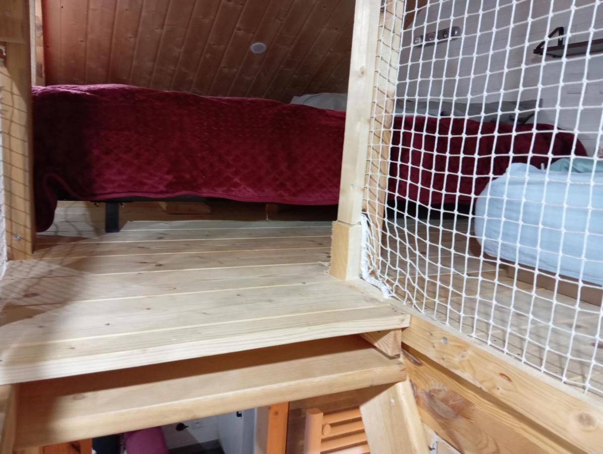 La P'Tite Maison Bois Du Herisson Menetrux-en-Joux Esterno foto