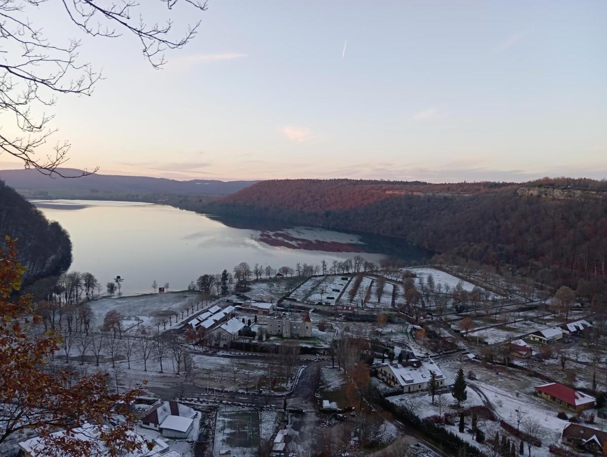 La P'Tite Maison Bois Du Herisson Menetrux-en-Joux Esterno foto